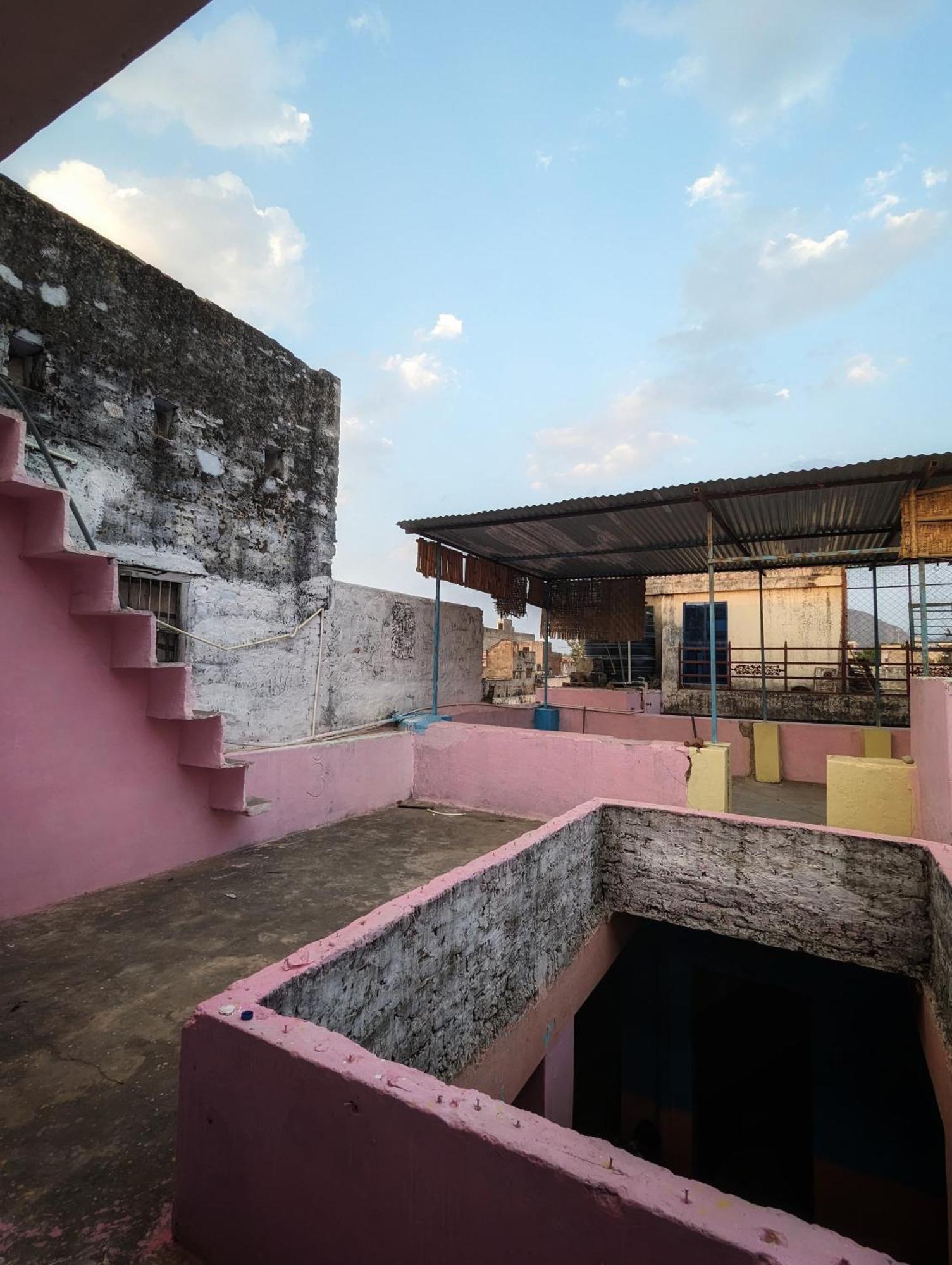 Hostel Monalisa Pushkar Eksteriør bilde